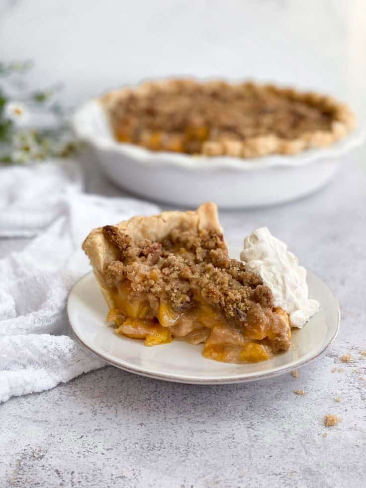 Peach Mango Crumble Pie