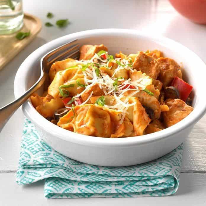 Saucy Chicken & Tortellini