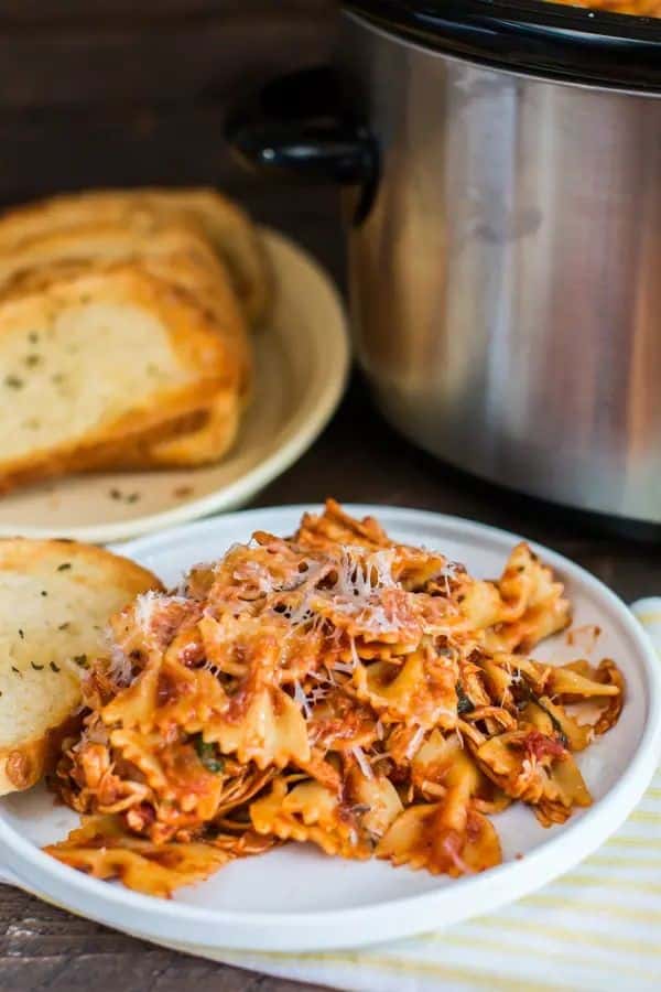 Slow Cooker Chicken Bacon Pasta