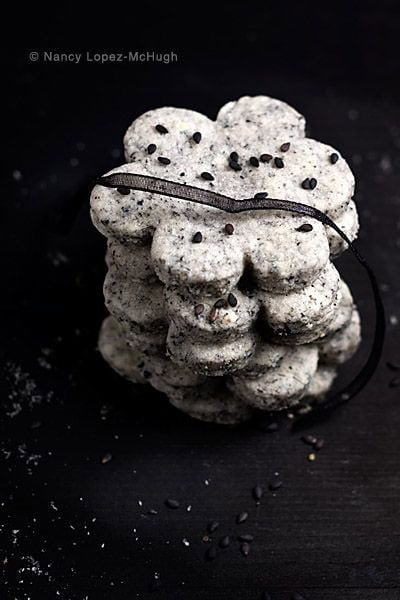 Black Sesame Polvorones