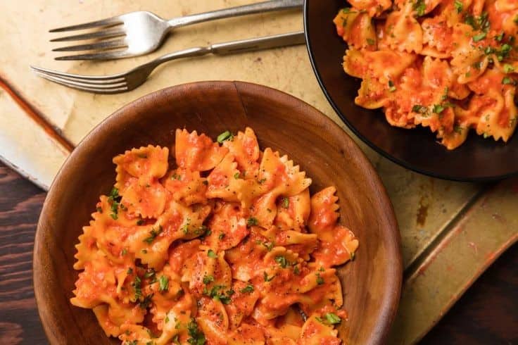 Bow Tie Pasta With Spicy Vodka Cream Sauce