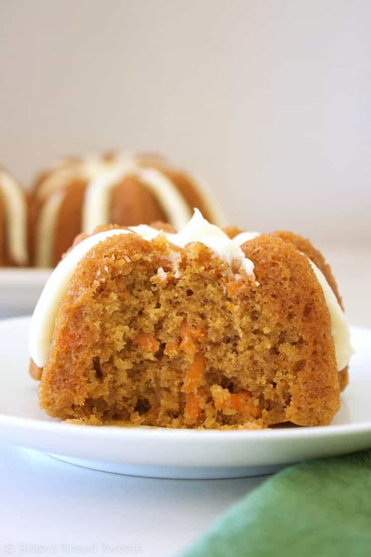 Mini Carrot Bundt Cakes