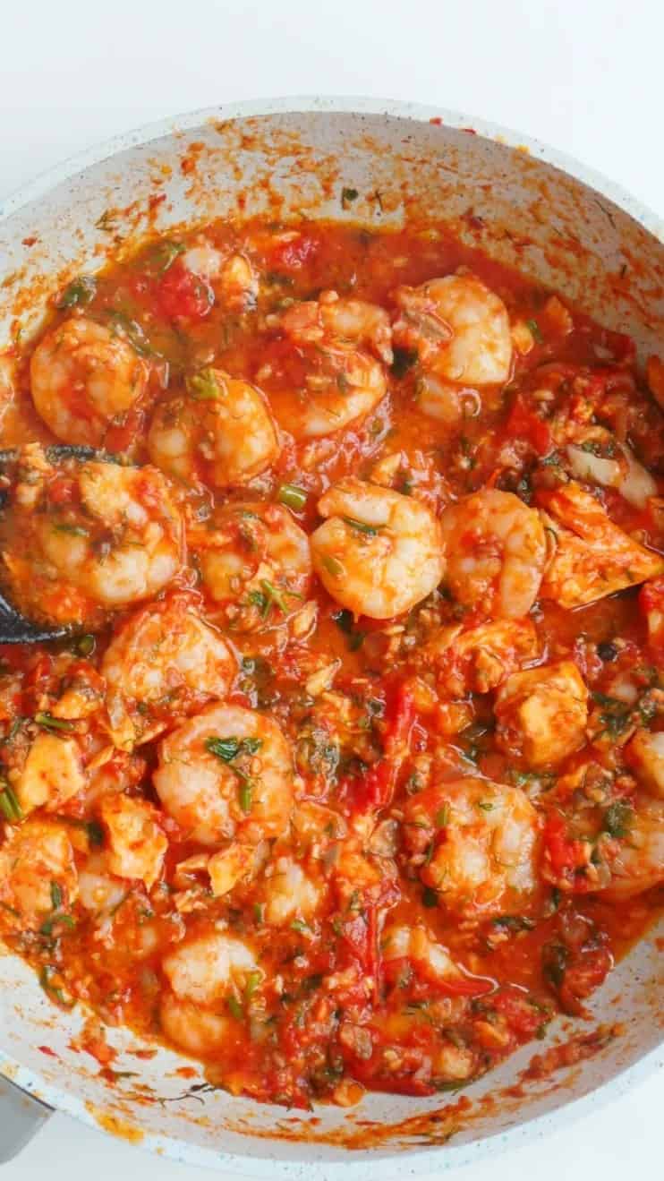 Fifteen Minute Garlic Shrimp In Tomato Sauce