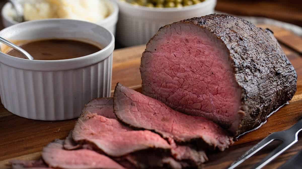 Baked Round Steak In Sour Cream And Onion Sauce