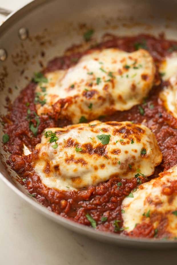 30-Minute Mozzarella Chicken in Homemade Tomato Sauce