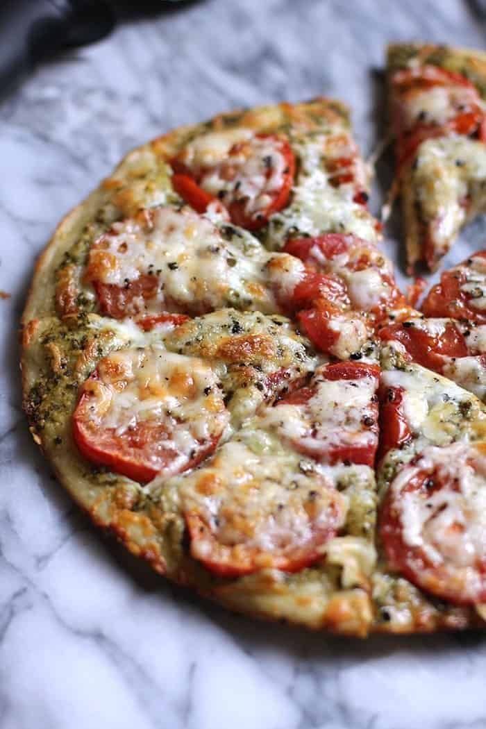 Pesto Mozzarella Pizza