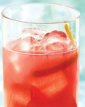 Fresh Grapefruit-Campari Cocktails