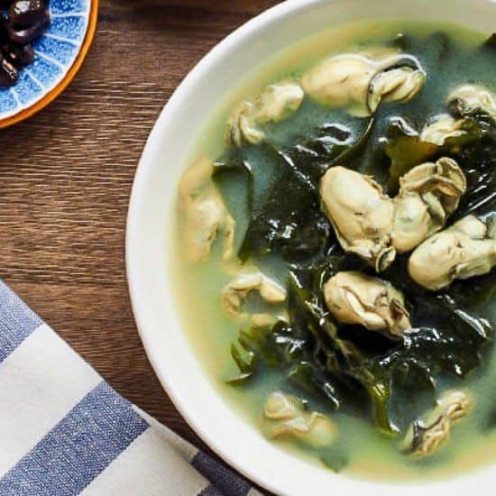 Easy Korean Oyster Broth (Gulguk)