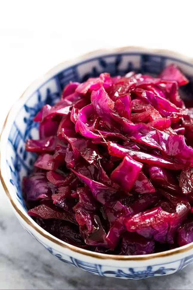 Yummy Salmon Burgers With Slaw