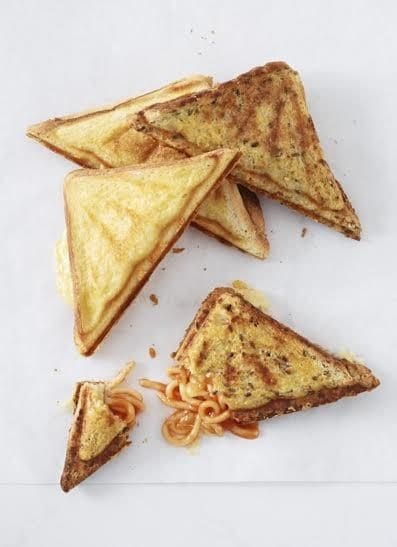 Spaghetti And Cheese Jaffles