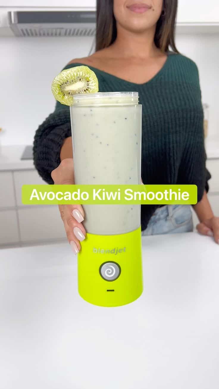 Avocado Kiwi Smoothie