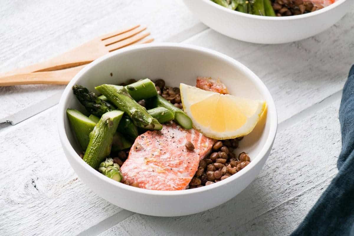 Sheet Pan Salmon, Lentils & Asparagus