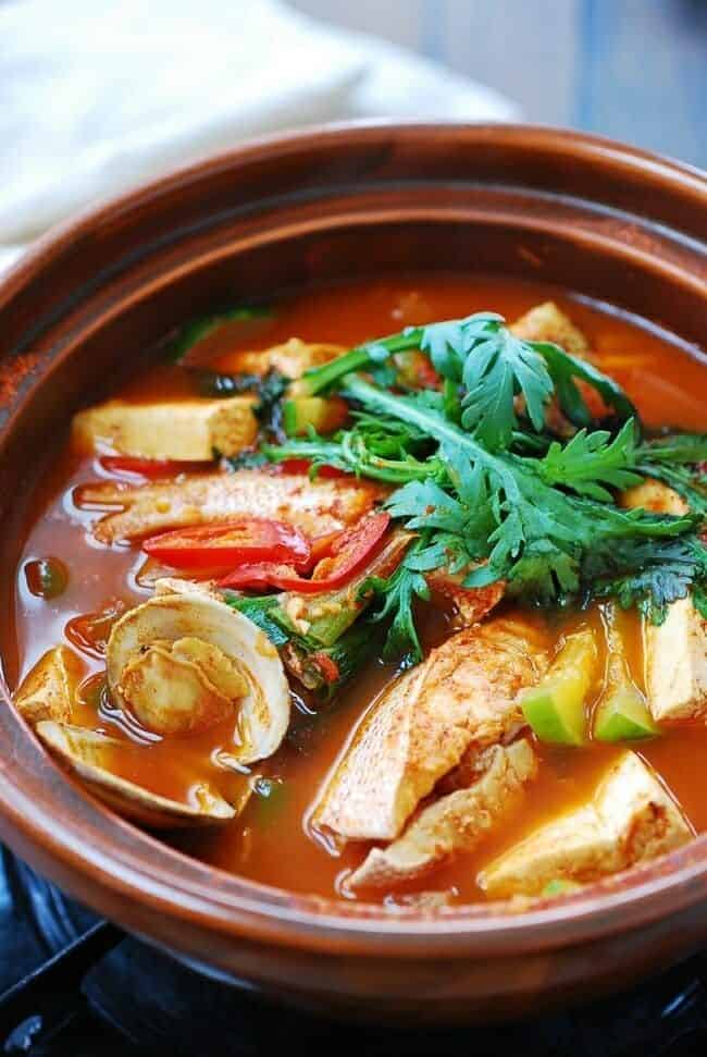 Domi Maeuntang (Spicy Fish Stew With Red Snapper)