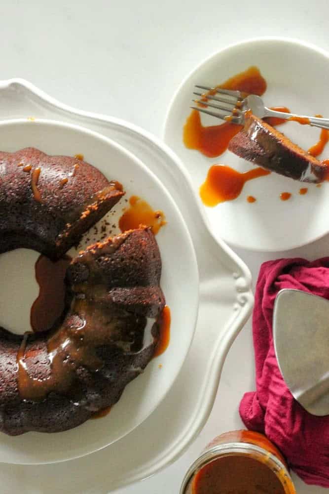 Warm gingerbread cake with salted caramel sauce