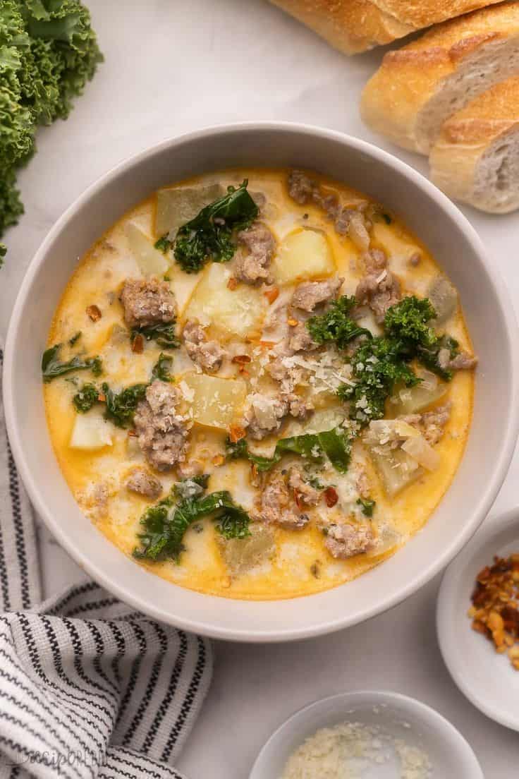 Slow Cooker Creamy Tortellini Soup