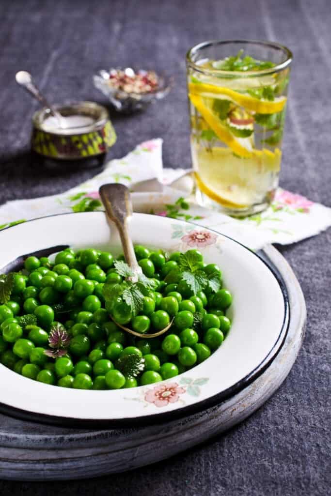 Super Easy Green Peas