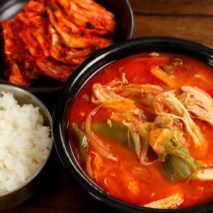 Dakgaejang (Spicy Chicken & Vegetable Soup)