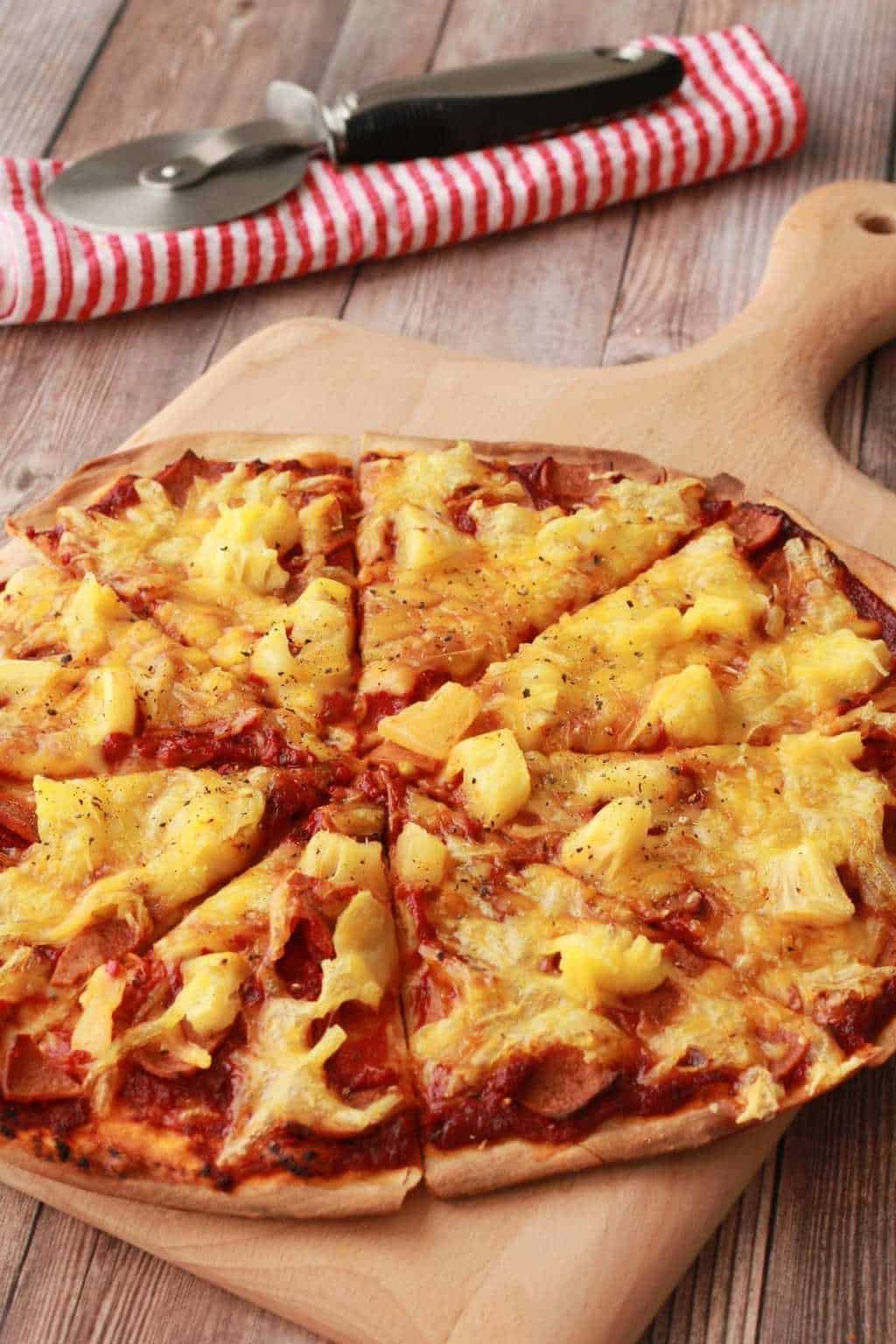 Vegan Hawaiian Pizza