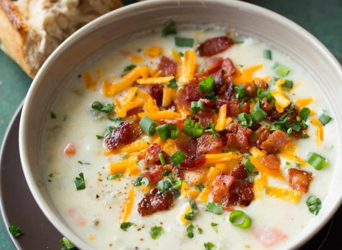 Skinny Crock Pot Loaded Potato Soup