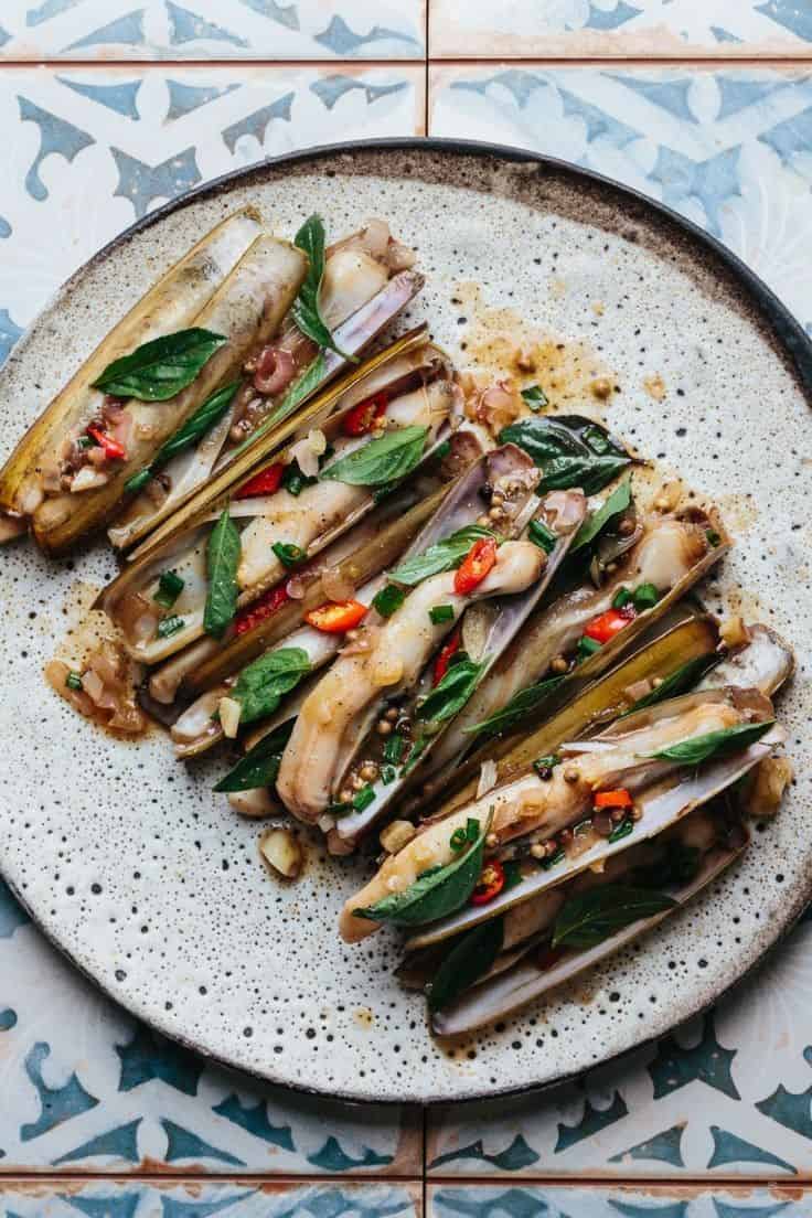 Vietnamese Tamarind Razor Clams