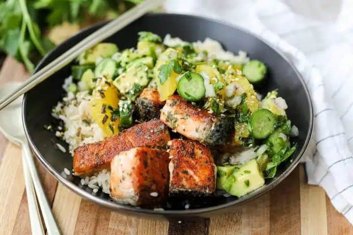 Spicy Salmon Bites With Citrus Avocado Salad