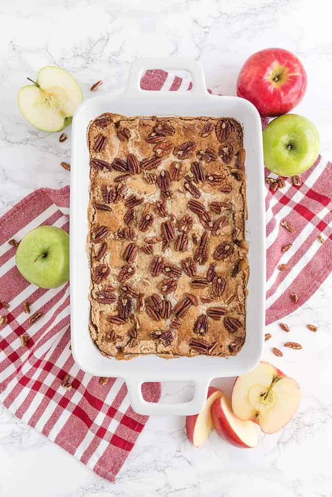 Hot caramel apple dump cake