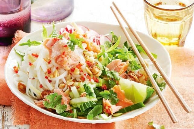 Thai-style salmon with hot and sour dressing