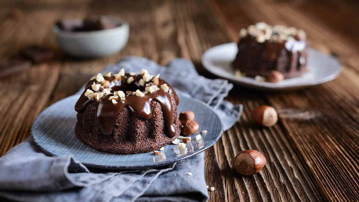 Vanilla Bean Mini Bundt Cakes