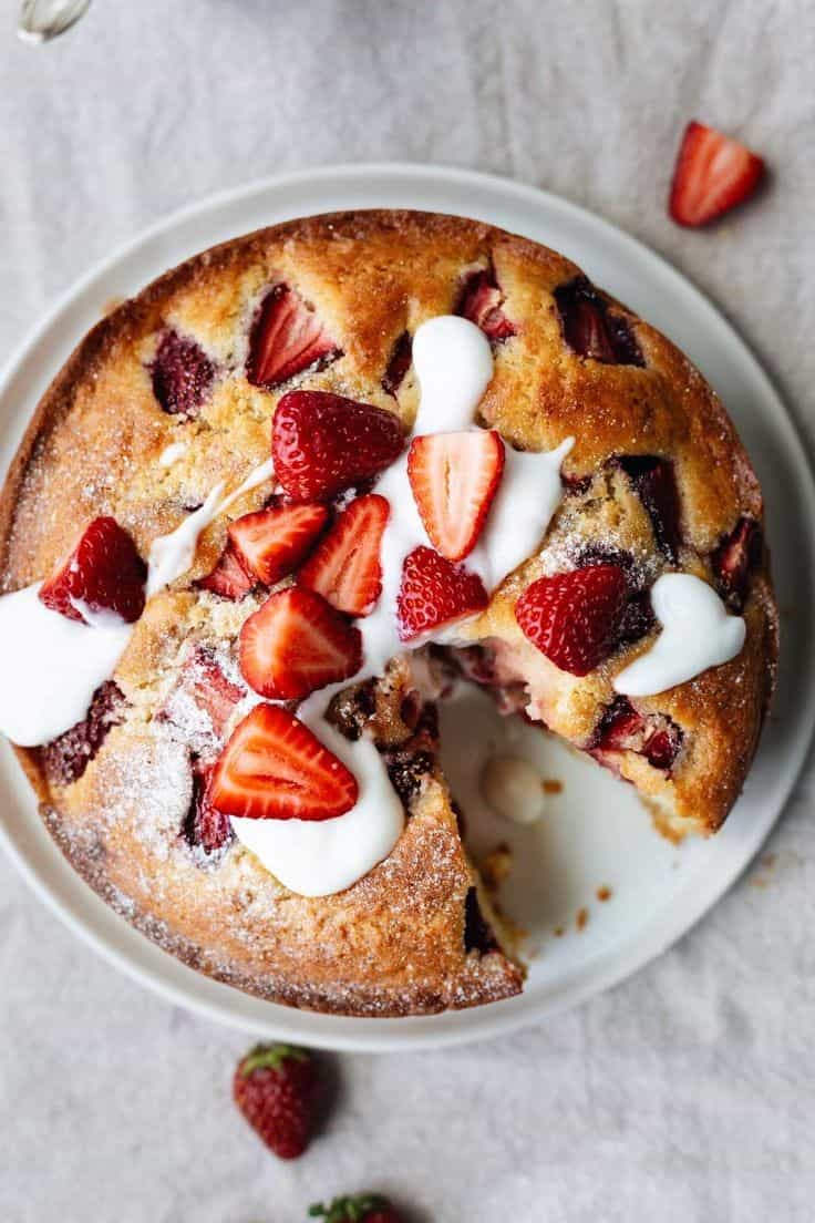 Almond Flour Strawberry and Yogurt Cake