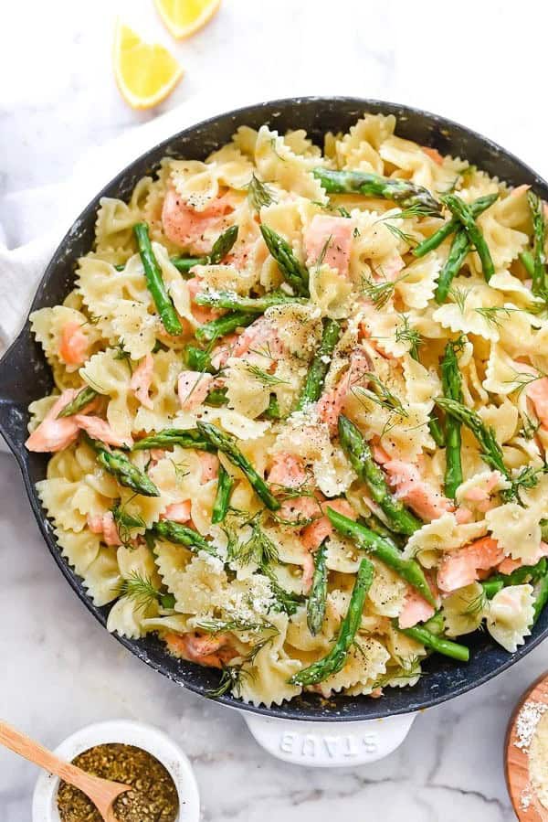 Creamy Asparagus & Salmon Pasta