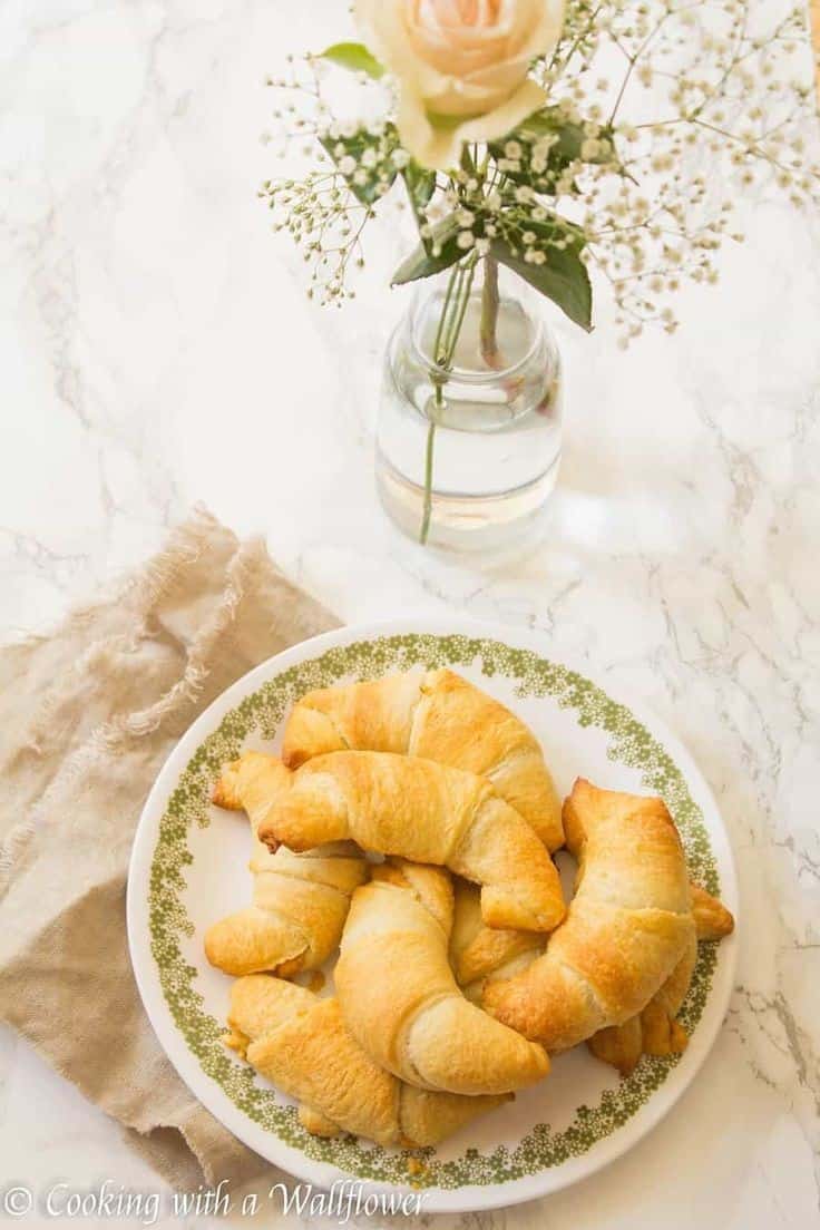 Maple Pumpkin Cream Cheese Stuffed Crescent Rolls