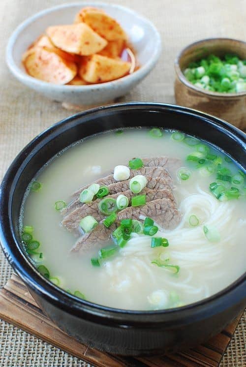 Seolleongtang (Ox Bone Soup)