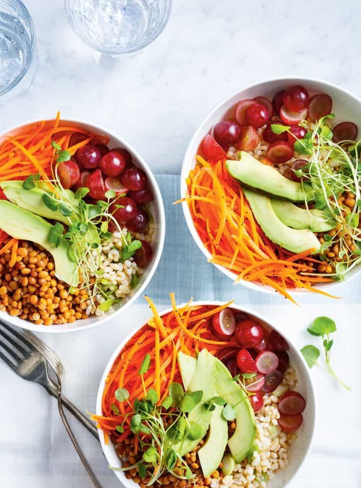 Brown Rice Bowl With Lentils, Carrots And Grapes