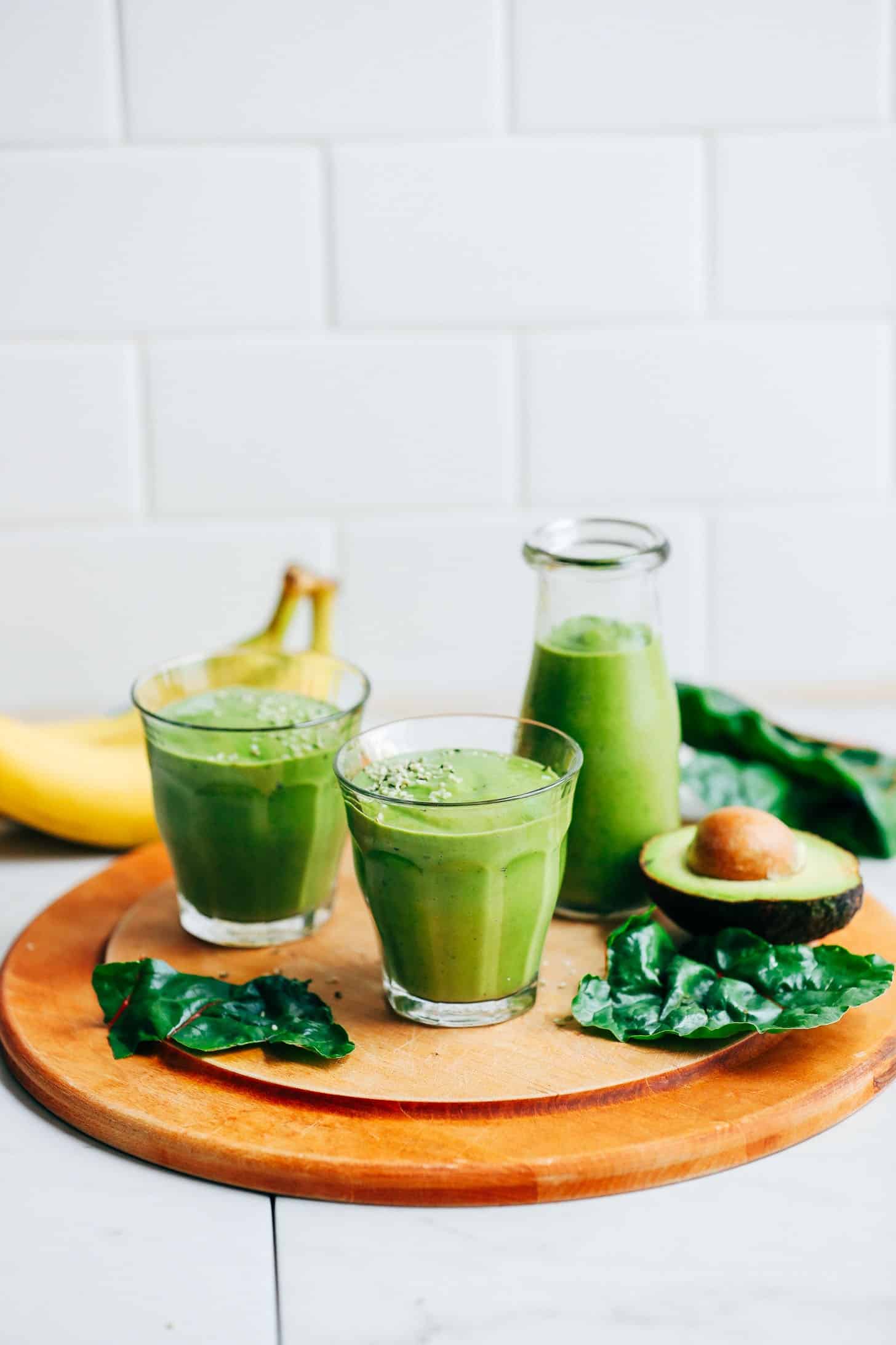 Creamy Avocado Banana Green Smoothie