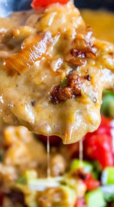 Spicy Skillet Linguiça Queso Dip