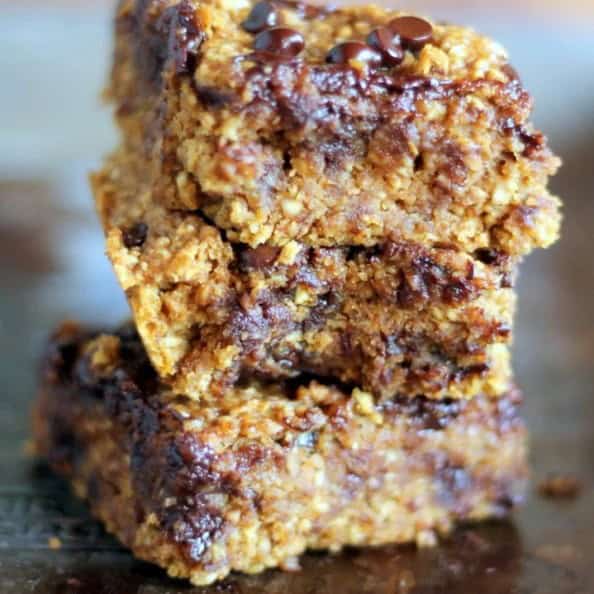 Healthy Pumpkin Chocolate Chip Oat Bars {Vegan and Gluten-Free}